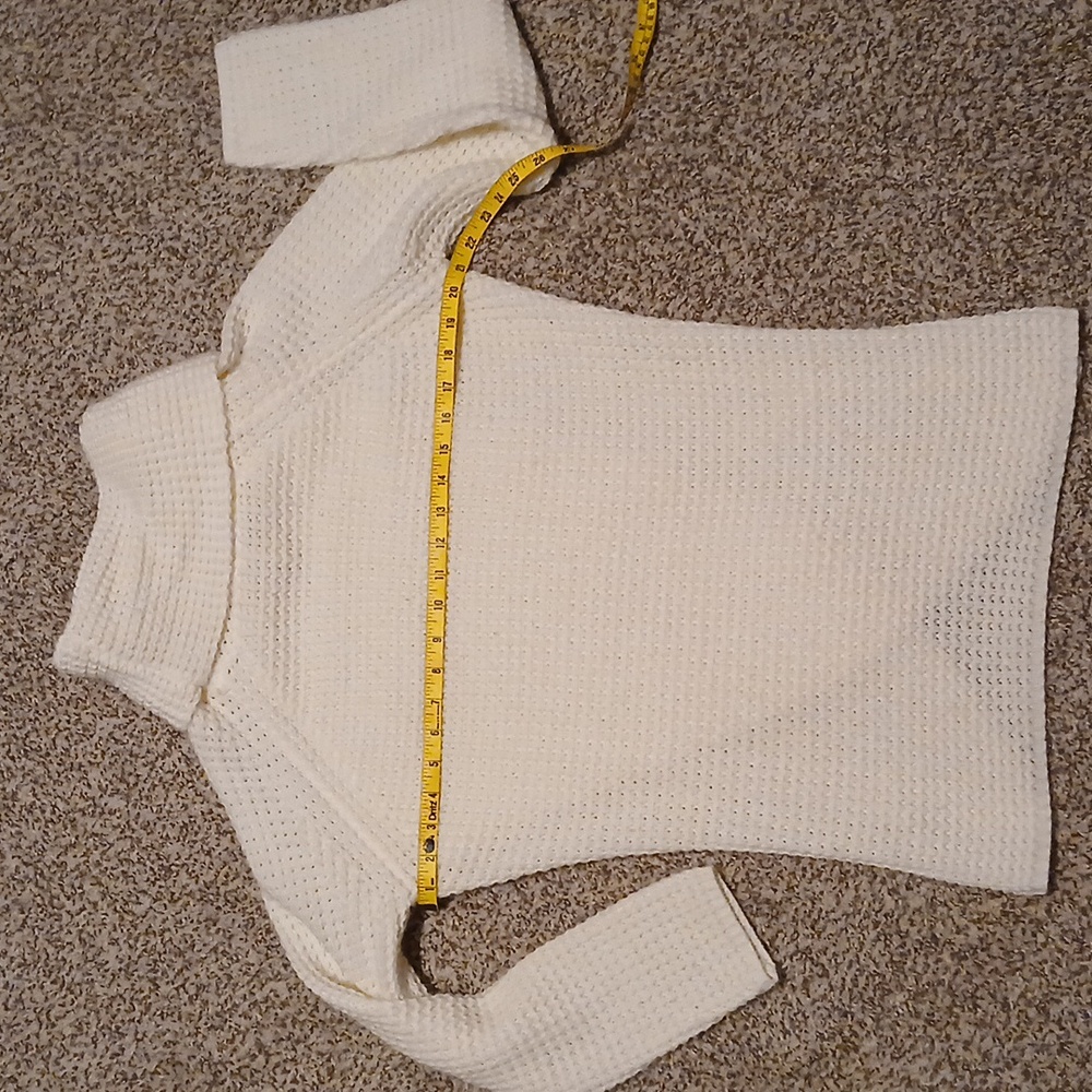 Grecerelle Women's Solid Color Chunky Button Pull… - image 7